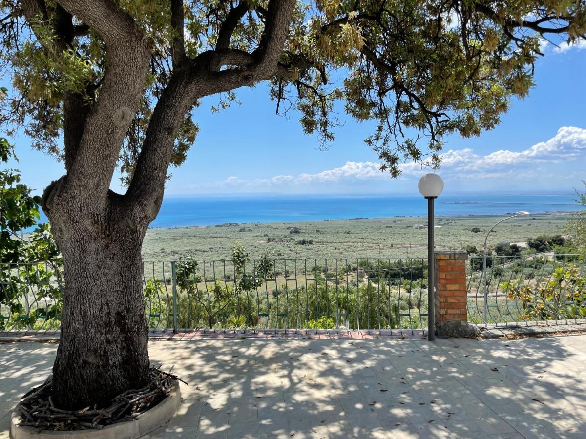 Villetta - Qui Dove Il Mare Luccica - Affitti Brevi Italia Monte SantʼAngelo Buitenkant foto